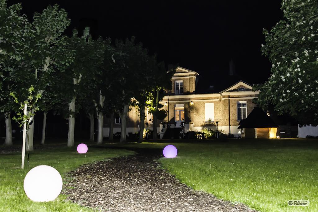 Chateau Des Lumieres Gite Et Gite Insolite Saint-Blimont Zewnętrze zdjęcie